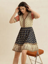 Printed V-Neck Short Sleeve Dress Casual Dresses