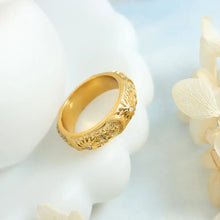 Titanium Steel Inlaid Zircon Embossed Ring Rings