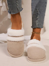 Contrast Faux Fur Round Toe Slippers Tan Woman Slippers