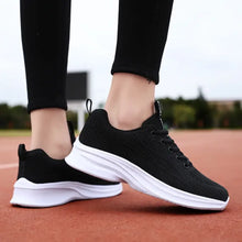Breathable Mesh Lace Up Athletic Black Woman Athletic Shoes