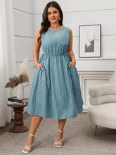 Plus Size Striped Round Neck Sleeveless Dress Woman Casual Dress
