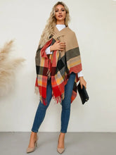 Fringe Contrast Plaid Poncho Woman Outerwear