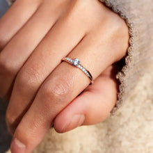 Inlaid Zircon Bicolor Rose Gold-Plated Ring Rings