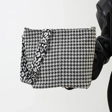 Adjustable Strap Medium Shoulder Bag Shoulder Bags