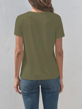 Dog Graphic Round Neck T-Shirt Woman T Shirts