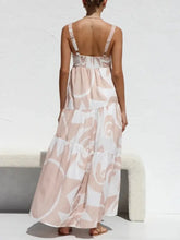 Abstract Print Tiered Maxi Dress in Polyester Maxi Dresses