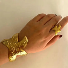 18K Gold-Plated Starfish Open Bracelet and Ring Jewelry Set Gold One Size Fashion Jewelry