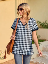 Black and White Checkered Tunic Top with Short Sleeve Length for Women Woman T Shirts