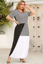 Black and White Striped Maxi Dress with Round Neck and Short Sleeve Length Maxi Dresses