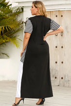 Black and White Striped Maxi Dress with Round Neck and Short Sleeve Length Maxi Dresses