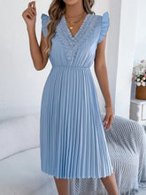 Lace Detail Ruffled Cap Sleeve Pleated Dress Casual Dresses