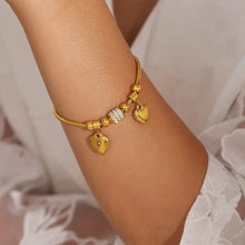 18K Gold-Plated Rhinestone Heart Charm Bracelet Gold One Size Bracelets