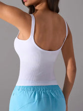 Scoop Neck Active Tank with Detachable Chest Pads Woman Activewear