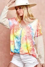 Print Block V Neck Top with Contrast Stitching for Women TIE DYE Woman T Shirts