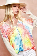 Print Block V Neck Top with Contrast Stitching for Women Woman T Shirts