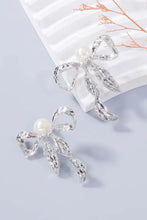 Synthetic Pearl and Silver Bow Jewelry Set with Necklace and Earrings Fashion Jewelry