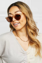 Two-Tone Ruched Drawstring Top with Round Brown Sunglasses Set Sunglasses