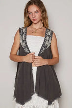 POL Embroidered Pearls Open Front Sleeveless Cardigan Woman Outerwear