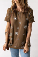 Olive green dandelion print round neck short sleeve tee for women