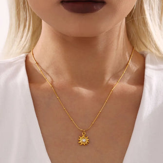 18K Gold-Plated Shell Pearl Necklace Gold One Size