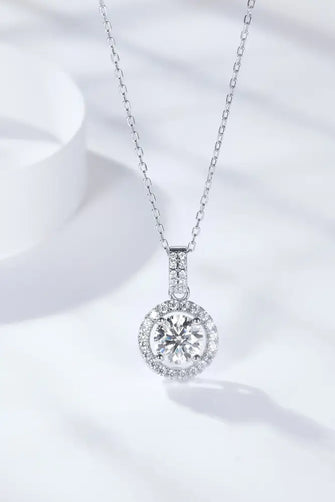 2 Carat Moissanite Round Pendant Necklace Silver One Size Necklaces