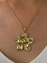 18K Gold-Plated Hammered Flower Pendant Necklace