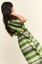 Davi & Dani Multi Color Wavy Tie Waist Flowy Sleeve Dress Woman Casual Dress