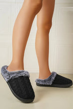 Cable-Knit Fluff Round Toe Slippers Black