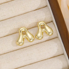 Shiny 18k gold-plated bubble letter B stud earrings