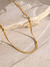 18k gold-plated cross necklace with adjustable extension chain length