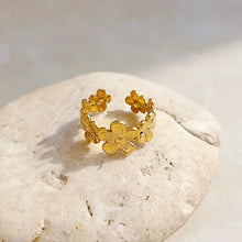 18K Gold-Plated Flower Cluster Ring Fashion Jewelry