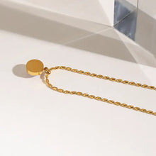 18K Gold-Plated Moonstone Iridescent Pendant Necklace Fashion Jewelry