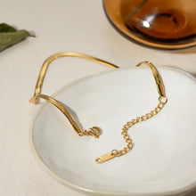 Shiny 18k gold-plated stainless steel snake chain bracelet with extender