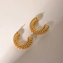 18K gold-plated stainless steel spiral C-hoop earrings in gold color