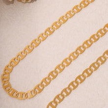 Shiny 18k gold-plated stainless steel chain necklace with interlocking links