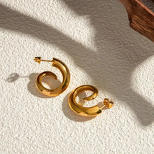 Pair of 18k gold-plated stainless steel spiral hoop earrings