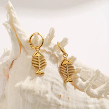 Two 18k gold-plated stainless steel fish bone drop earrings