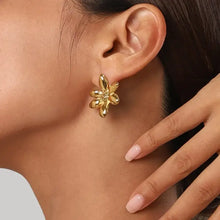 18k gold-plated stainless steel flower earrings with gemstone center