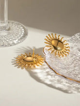 18K gold-plated steel sun stud earrings with sun-shaped design