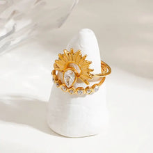 18k gold-plated rhinestone sunburst crown ring set with pear-shaped gem