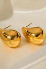 Two shiny 18k gold-plated teardrop copper earrings