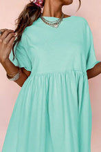 Vestido Mini Casual com Gola Redonda e Mangas Curtas