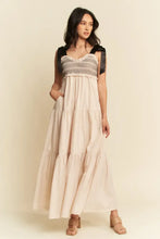 Davi & Dani Multi Contrast Smocked Bodice Straps Maxi Dress Casual Dresses
