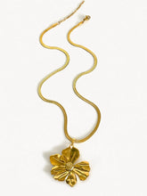 18K Gold-Plated Flower Pendant Snake Chain Necklace