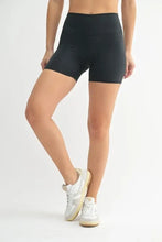 MONO B Venice Cloud Light Contour Biker Shorts BLACK Woman Activewear