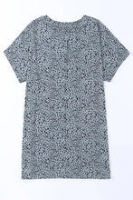 Animal Print Round Neck Tunic Tee with Pockets Woman T Shirts