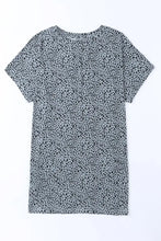 Animal Print Round Neck Tunic Tee with Pockets Woman T Shirts