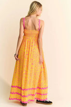 Davi & Dani Geo 2 Tone Printed Wavi Trim Tiered Maxi Dress Casual Dresses