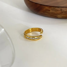 18K Gold-Plated Inlaid Rhinestone Twisted Ring