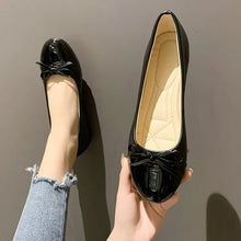 Round Toe Bow Flats Black